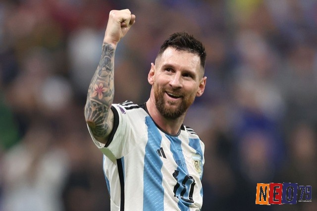 Lionel Messi đứng đầu - Top 10 cầu thủ xuất sắc nhất thế giới