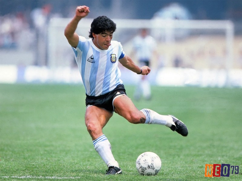 Top 10 cầu thủ vĩ đại nhất mọi thời đại - Diego Maradona